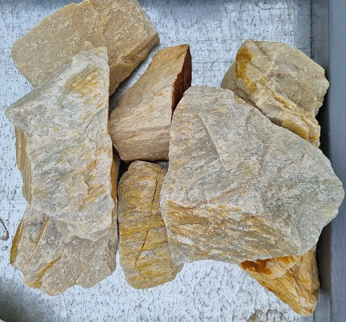 Кварцит медовый (колотый), фр. 70-150 мм (биг-бег 1 тонна)